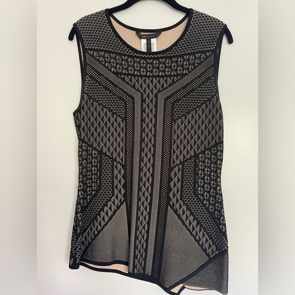 BCBGMAXAZRIA Asymmetrical Top - Picture 1 of 1
